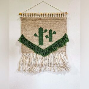 Cactus woven wall hanging, approx 1.5’ x 2’, great condition.